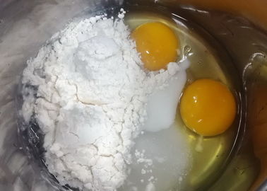 Biały do żółtawy emulgator żywności Powder Form Foaming Agent For Sponge Cake Mix